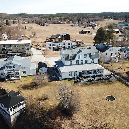 Hotell Restaurang Naemforsen Näsåker Kültér fotó